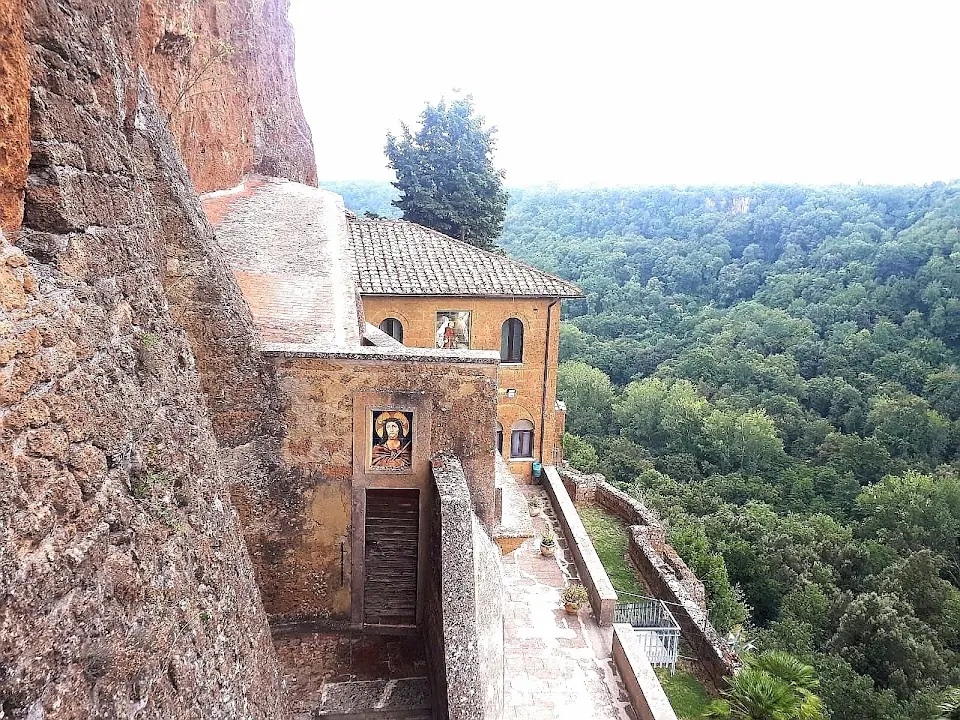 Pontificio Santuario Maria SS. "ad Rupes"