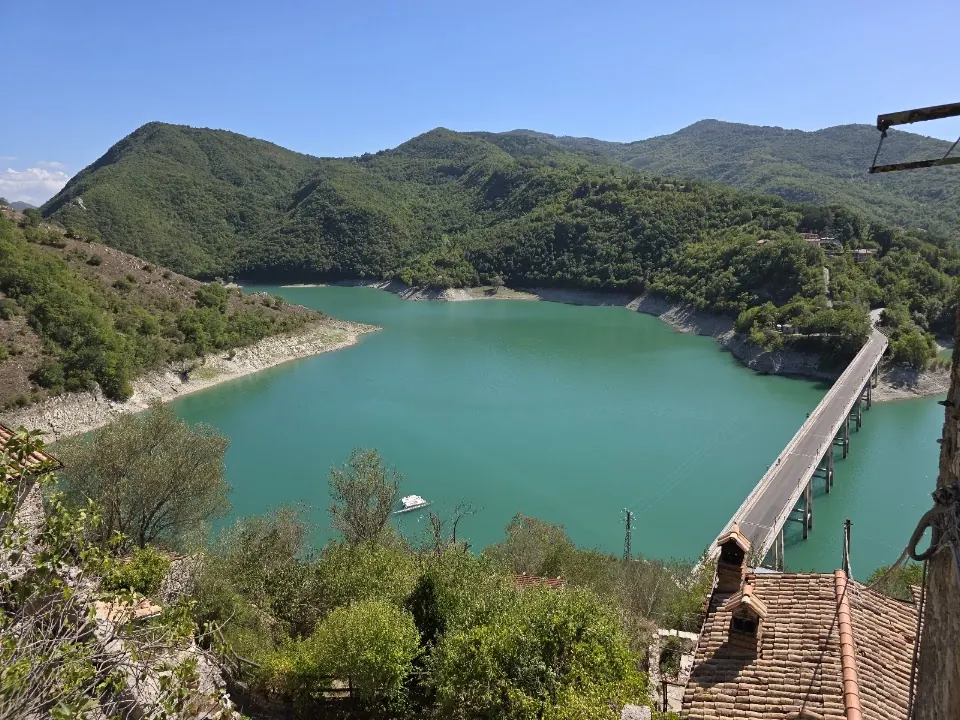 Diga del Turano
