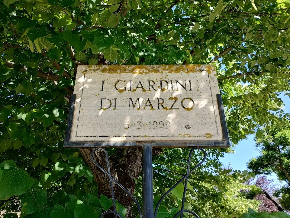 Monumento a Lucio Battisti