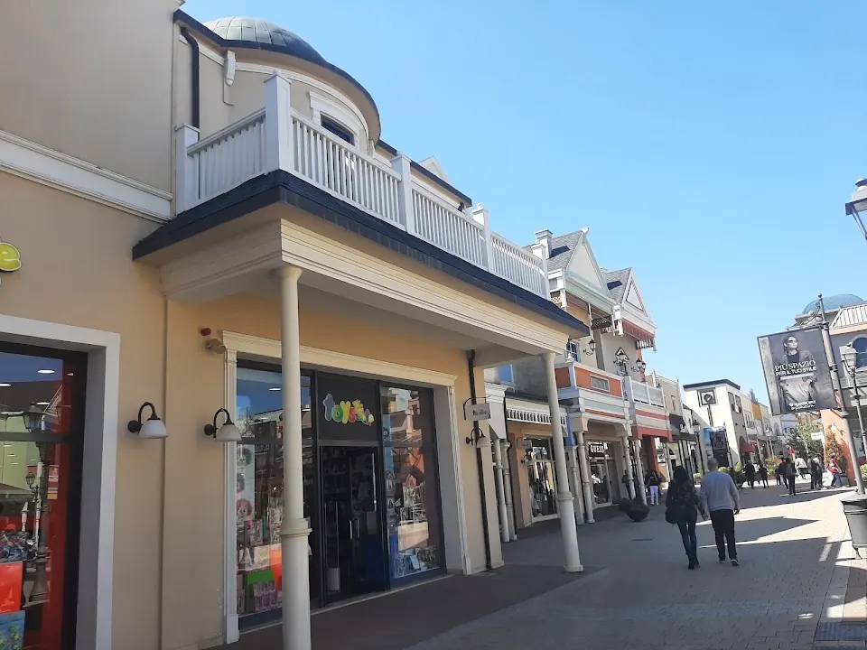 Valmontone Outlet