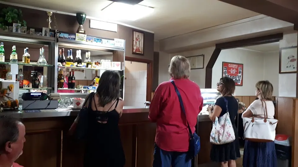 Pizzeria "Cicchini"