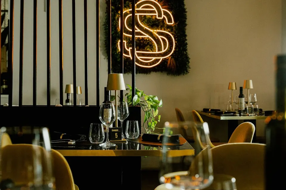Essenza trattoria moderna