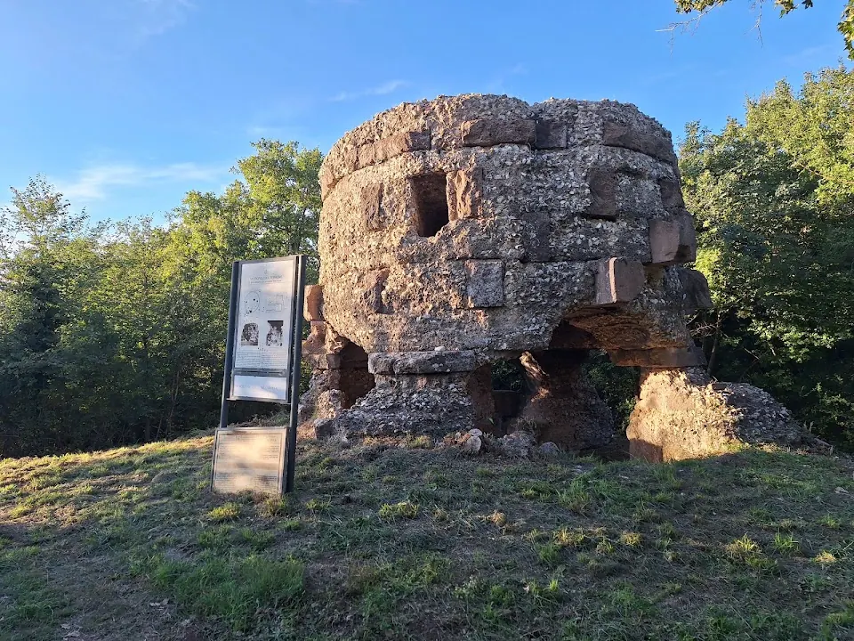 Mausoleo romano del Torrione
