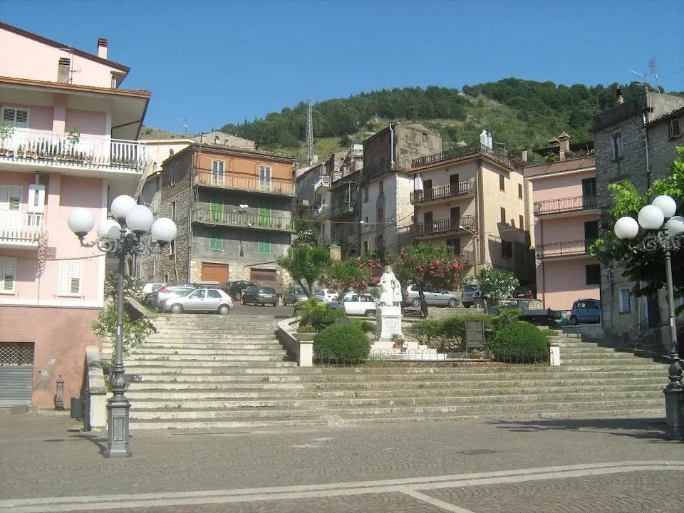 Statua di Santa Maria de Mattias