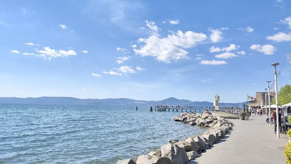 Lungolago