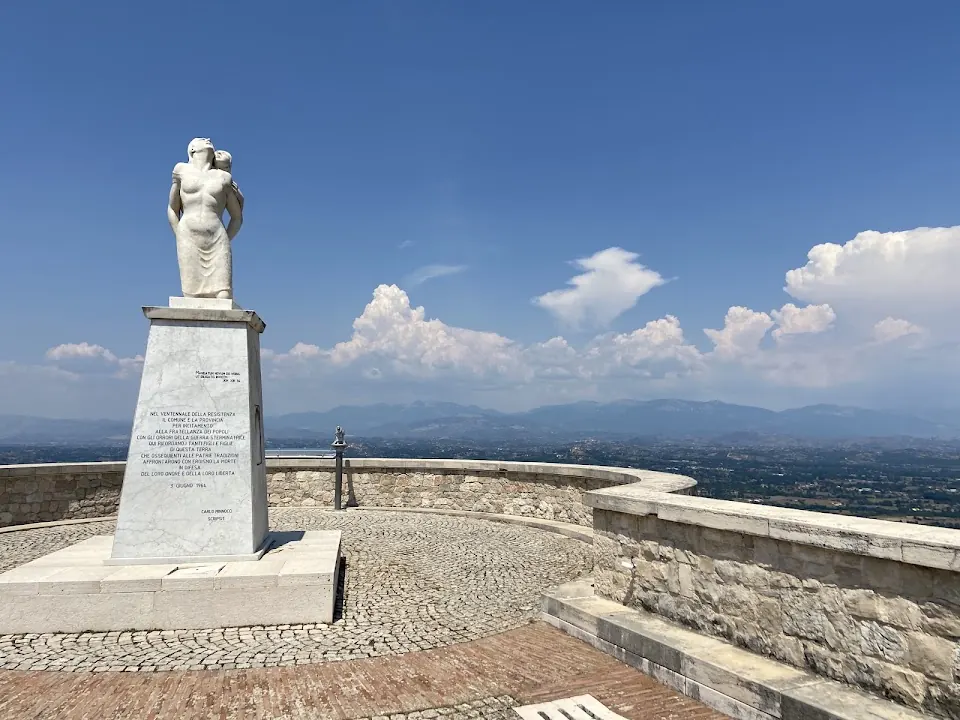 Monumento alla Mamma Ciociara