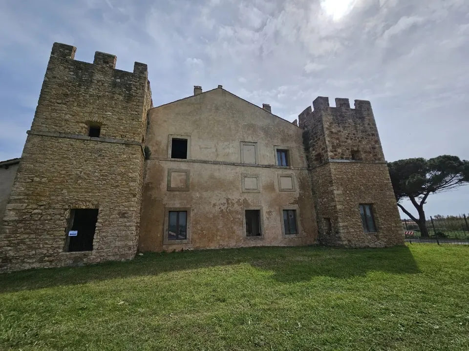 Castello dei Monteroni